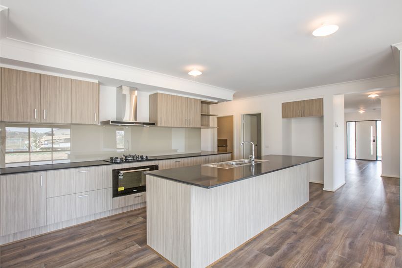 3 Distinction Avenue, Craigieburn, VIC 3064