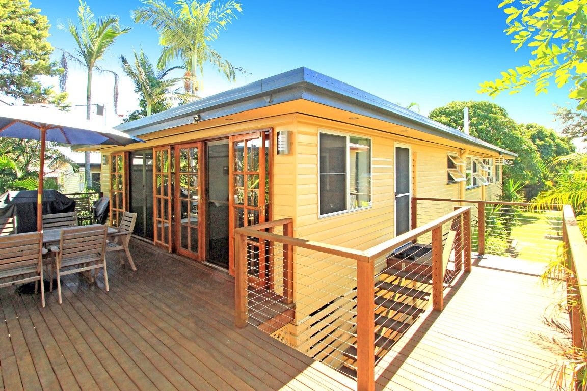 10 Bencke Street, WEST ROCKHAMPTON QLD 4700