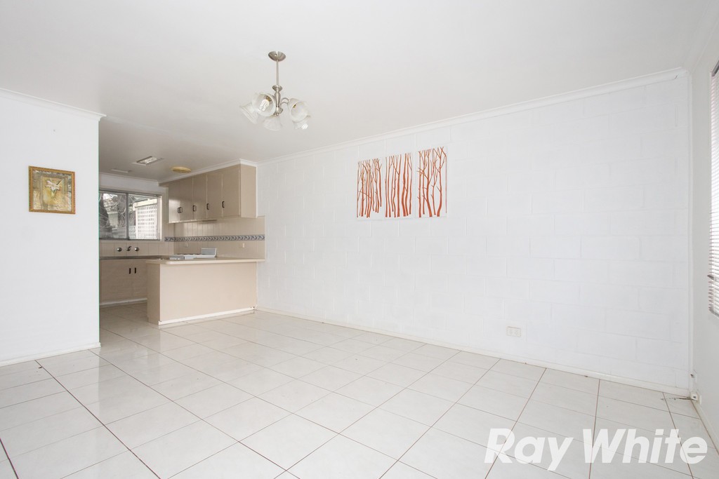 10/2-4 Charles Street, Pakenham, VIC 3810