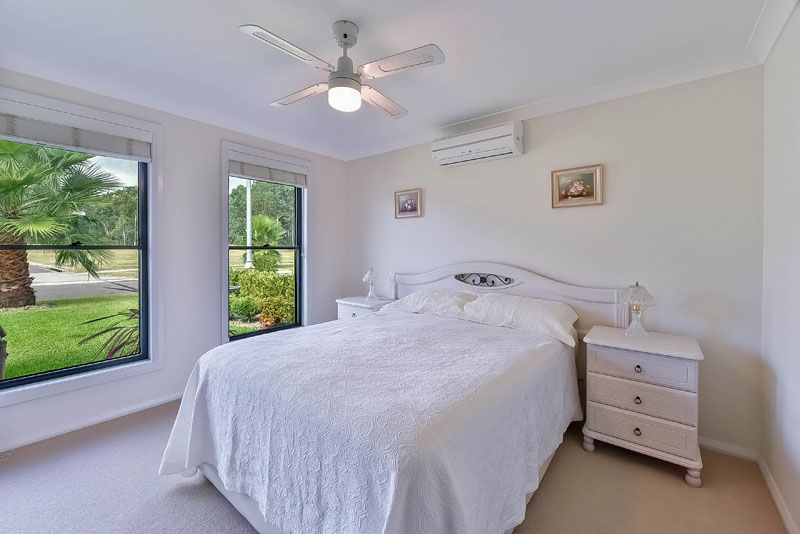 Elderslie, NSW 2570