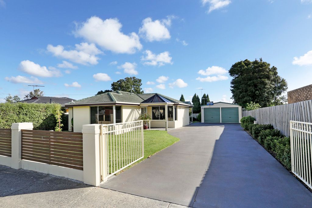 30 Fryers Road, Highton VIC 3216