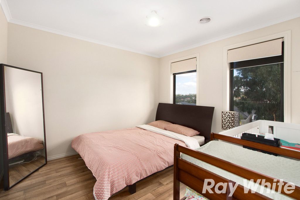 9 Yellow Gum Drive, Pakenham, VIC 3810