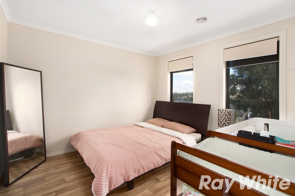 9 Yellow Gum Drive, Pakenham, VIC 3810