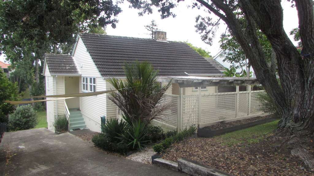 23 Clairville Crescent, Wai O Taiki Bay, Auckland Real Estate Ray