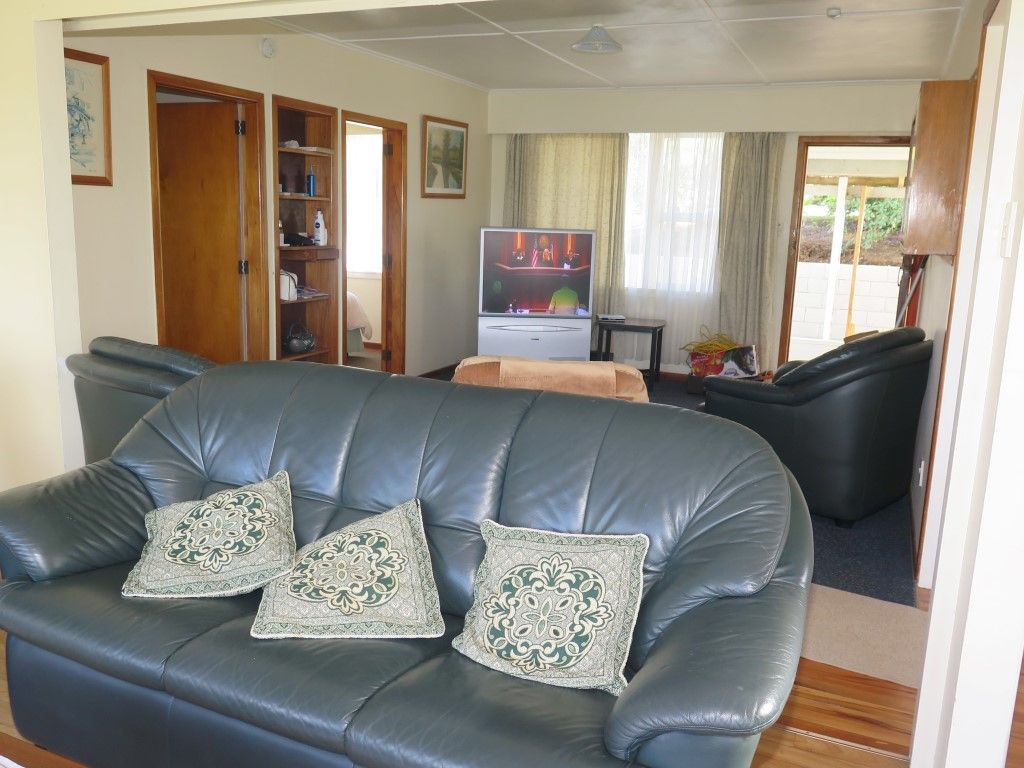 12 Opotoru Road, Raglan, Waikato District
