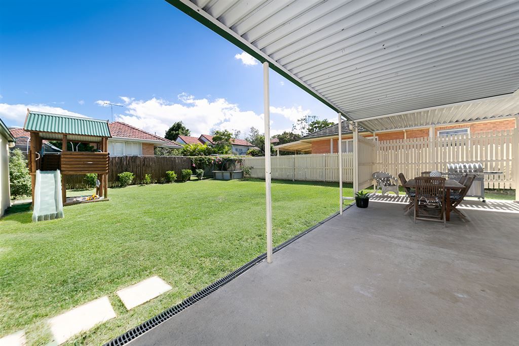 39 Booligal Street, Carina, QLD 4152