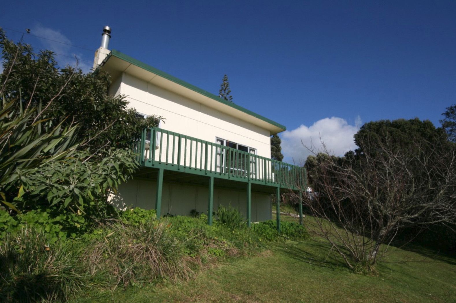 67 Government Road, Raglan, Waikato District
