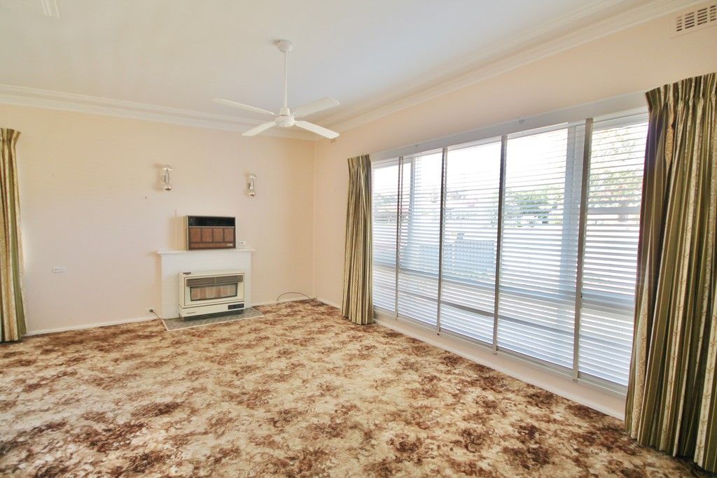 3 Spring Street, Young, NSW 2594