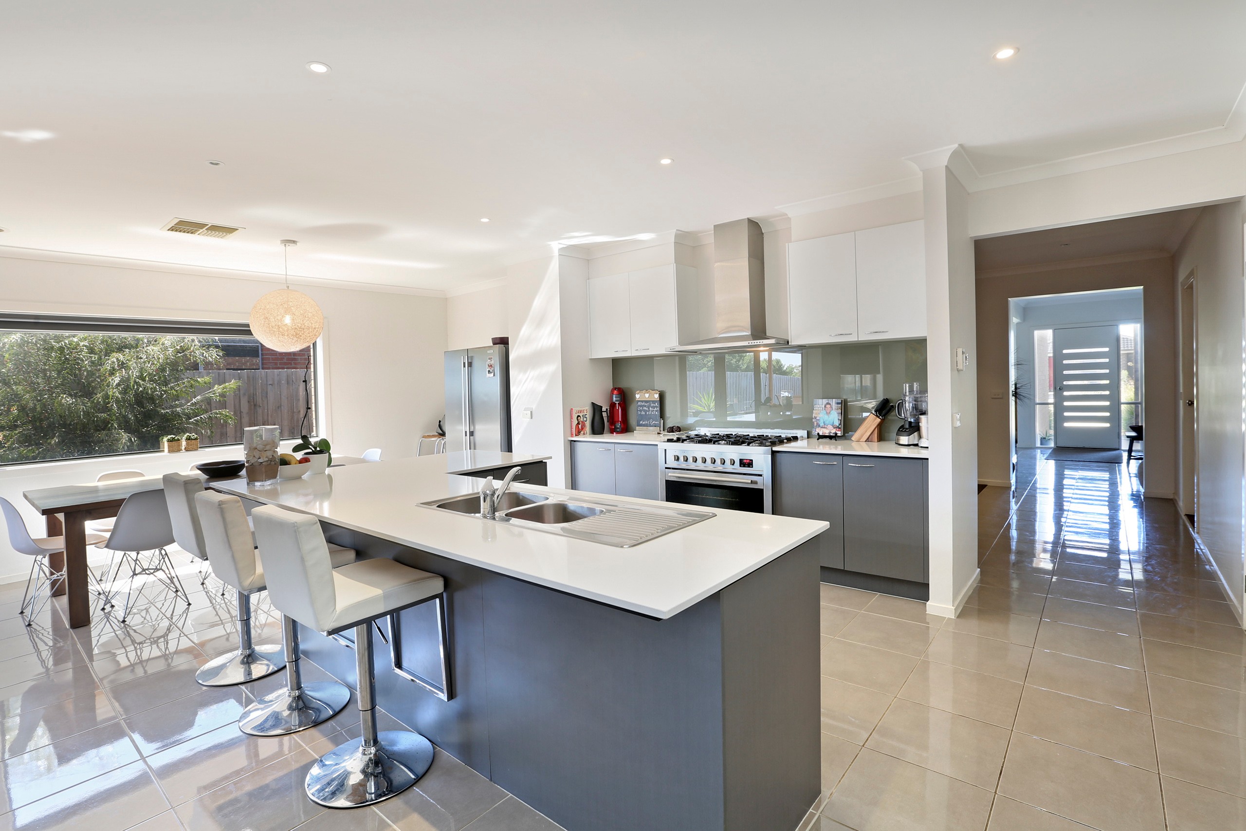 15 Hoddle Drive, Leopold, VIC 3224