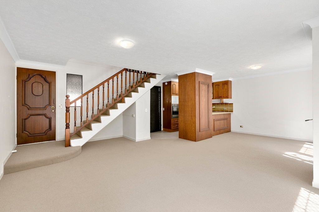 4/51 Bauer Street, Southport, QLD 4215