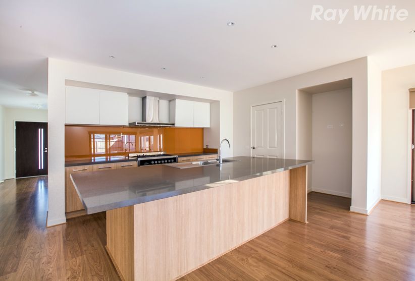 6 Madonna Street, Doreen, VIC 3754