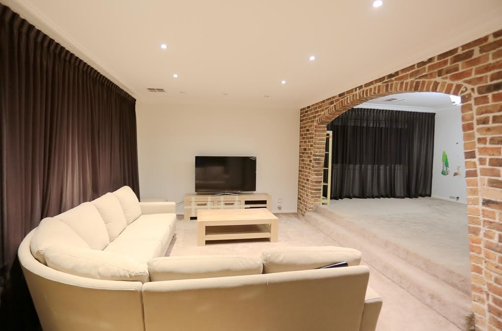 10 Bilpin Place, Bossley Park, NSW 2176
