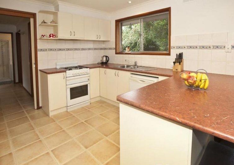 39 Brentwood Drive, Wantirna, VIC 3152