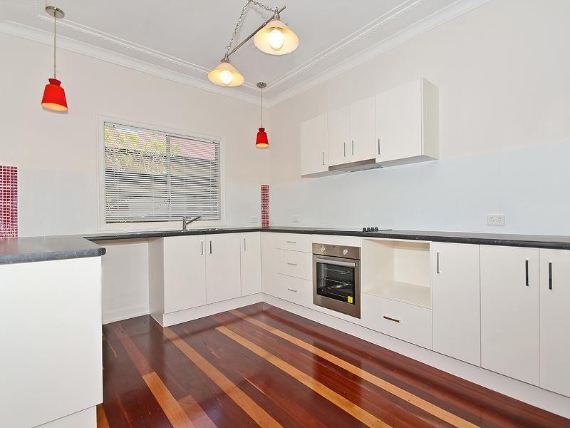 19 Kensington Avenue, Seven Hills, QLD 4170