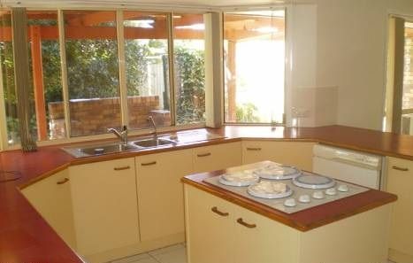 17 Hadlow Street, Waterford West, QLD 4133