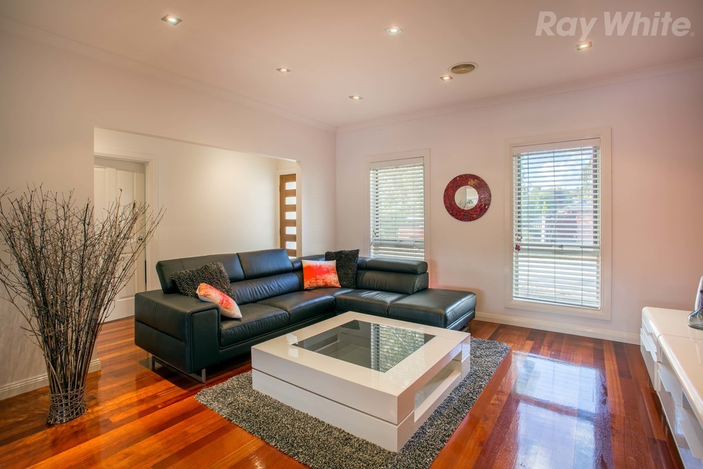 2 Aristocrat Terrace, South Morang, VIC 3752
