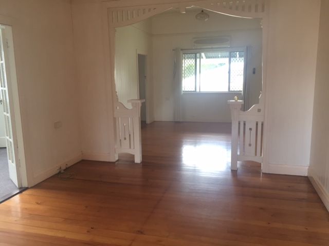 34 Macquarie Street, Silkstone, QLD 4304