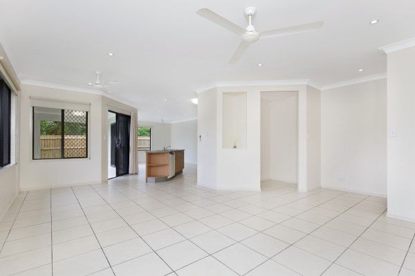 16 Starr Close, Bentley Park, QLD 4869