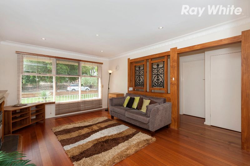 17 Niblick Street, Kingsbury, VIC 3083