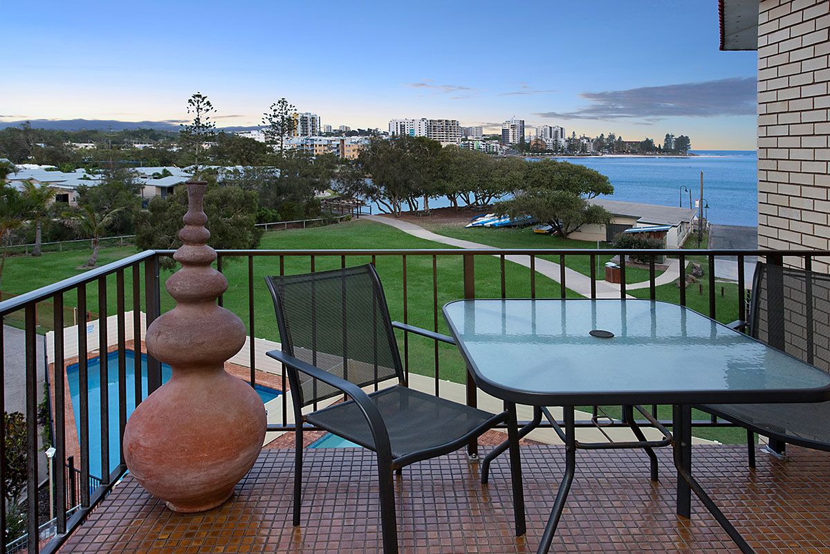 Unit 11, 'Kabi' 13 Landsborough Parade, Golden Beach, QLD 4551