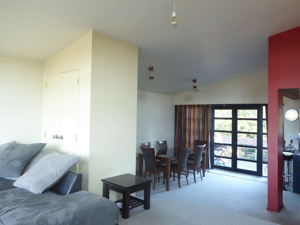 53 Racecourse Avenue photo 4
