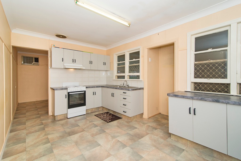 22 Tomkinson Street, Wilsonton, QLD 4350