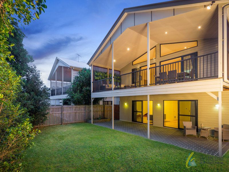 17 White Street, Graceville, QLD 4075