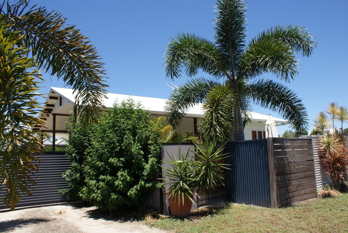 4 Southward Street, Mission Beach, QLD 4852