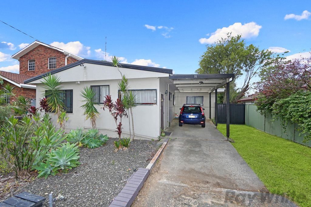 11 Panorama Avenue, CHARMHAVEN, NSW 2263