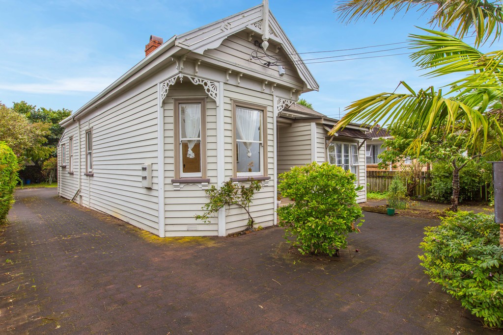 11 Rocklands Avenue, Mount Eden, Auckland