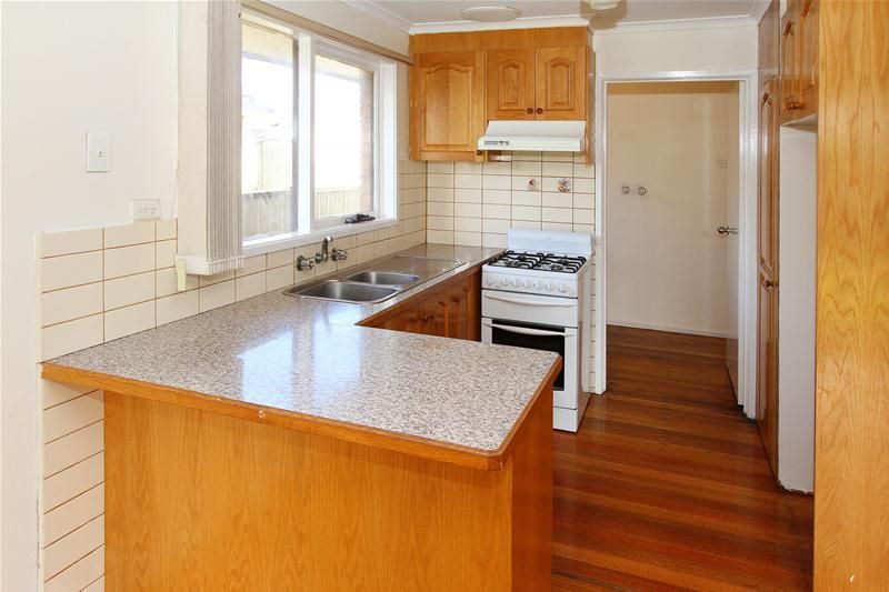 32 Wellington Crescent, Lalor, VIC 3075
