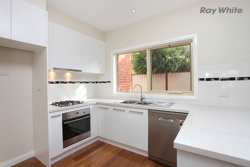 2/277 Sunshine Avenue, KEALBA, VIC 3021
