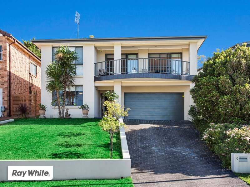 19 Elanora Road, KIAMA HEIGHTS, NSW 2533