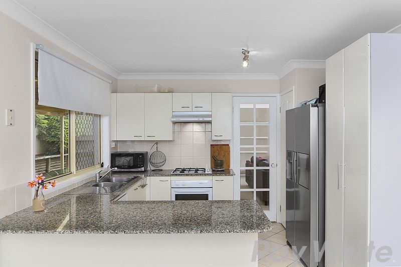 15 Ridgewood Drive, WOONGARRAH, NSW 2259