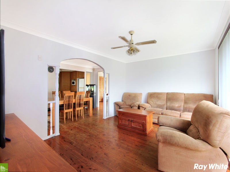 17 Maple Street, Albion Park Rail, NSW 2527
