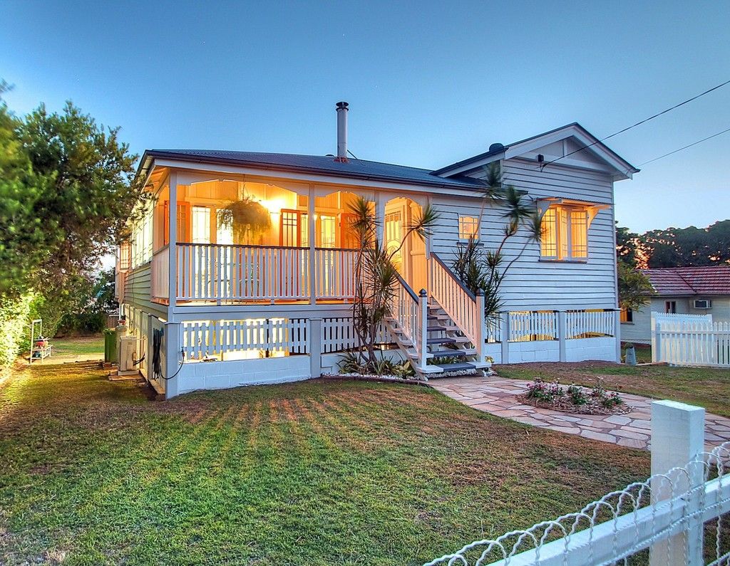 1 Idolwood Street, Eastern Heights QLD 4305
