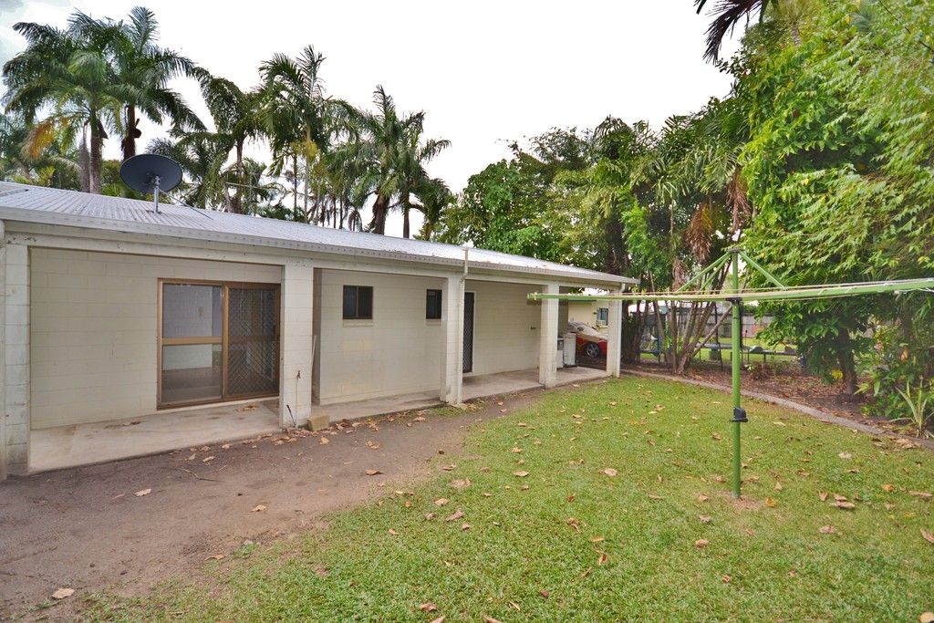 9 Dromana Close, KEWARRA BEACH, QLD 4879