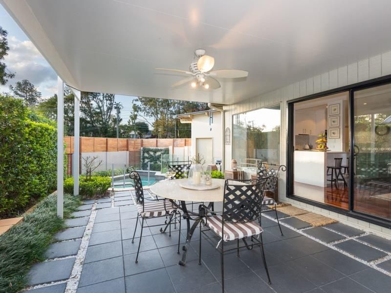 4 Ruskin Street, Taringa, QLD 4068