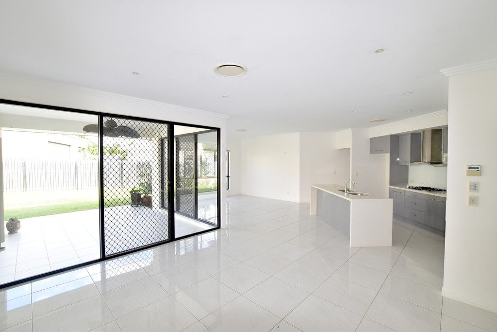11 Jordana Court, New Auckland, QLD 4680