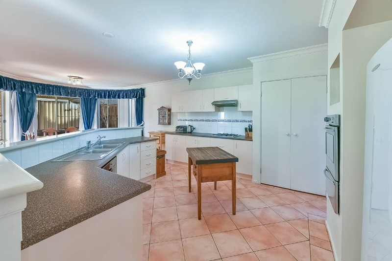 28 Fairwater Drive, Harrington Park, NSW 2567
