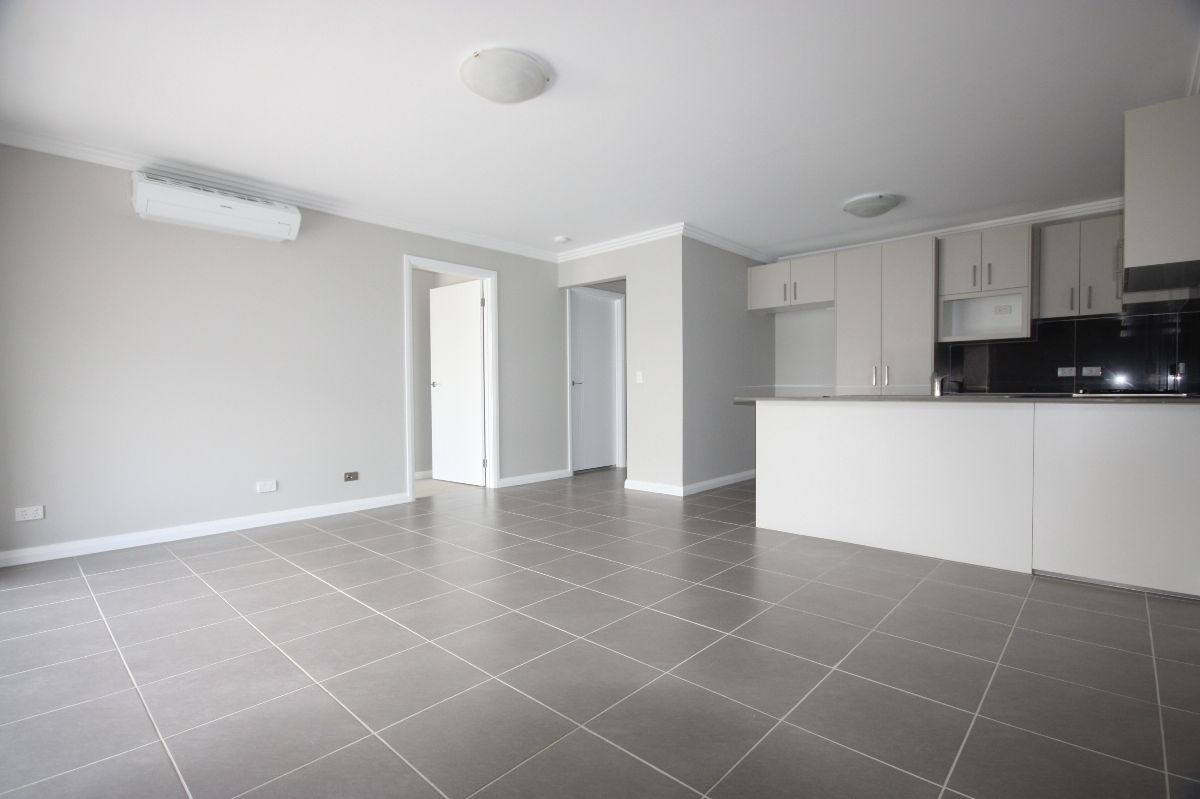 8/29 Lorimer Street, Elderslie, NSW 2570