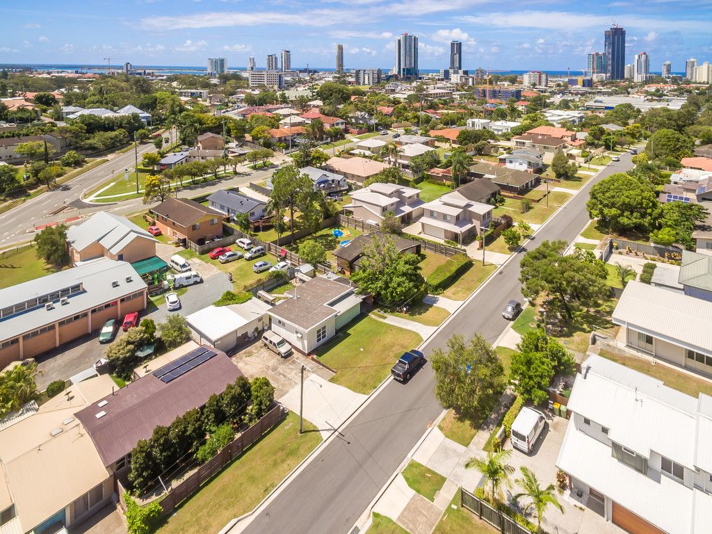 83 Falconer Street, Southport, QLD 4215