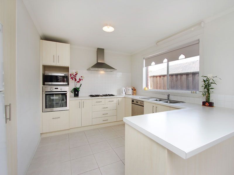 18 Wisteria Place, Springvale South, VIC 3172