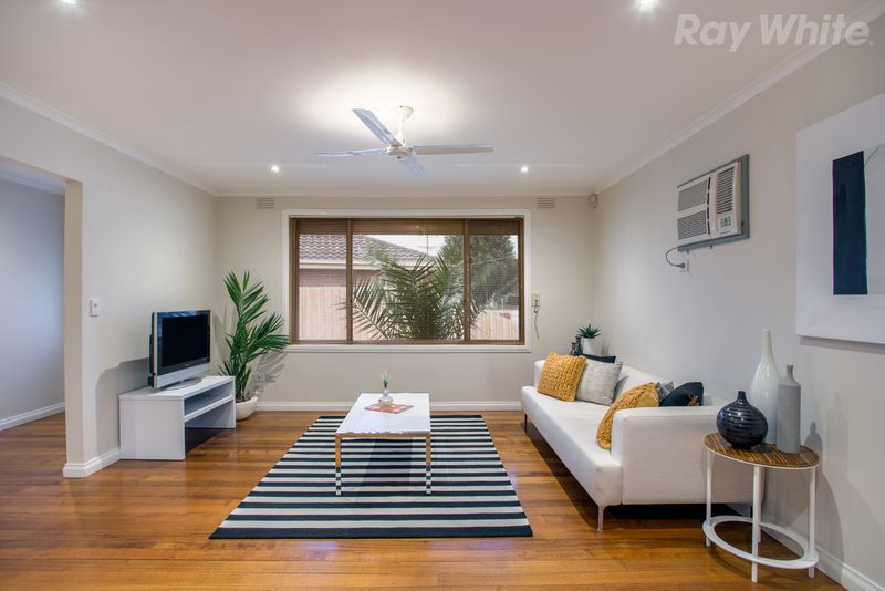 112 Darebin Drive, THOMASTOWN, VIC 3074