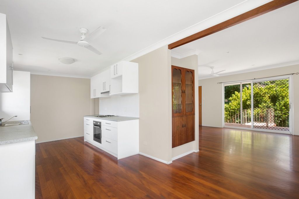 15 Windemere Road, Albany Creek, QLD 4035