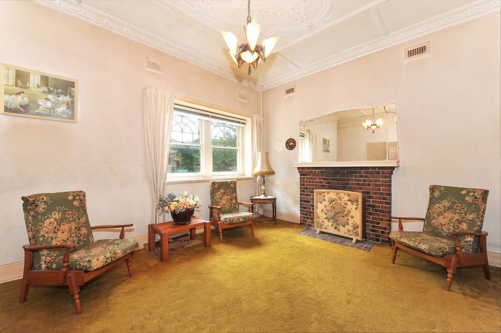 11 Paget Street, Hughesdale, VIC 3166