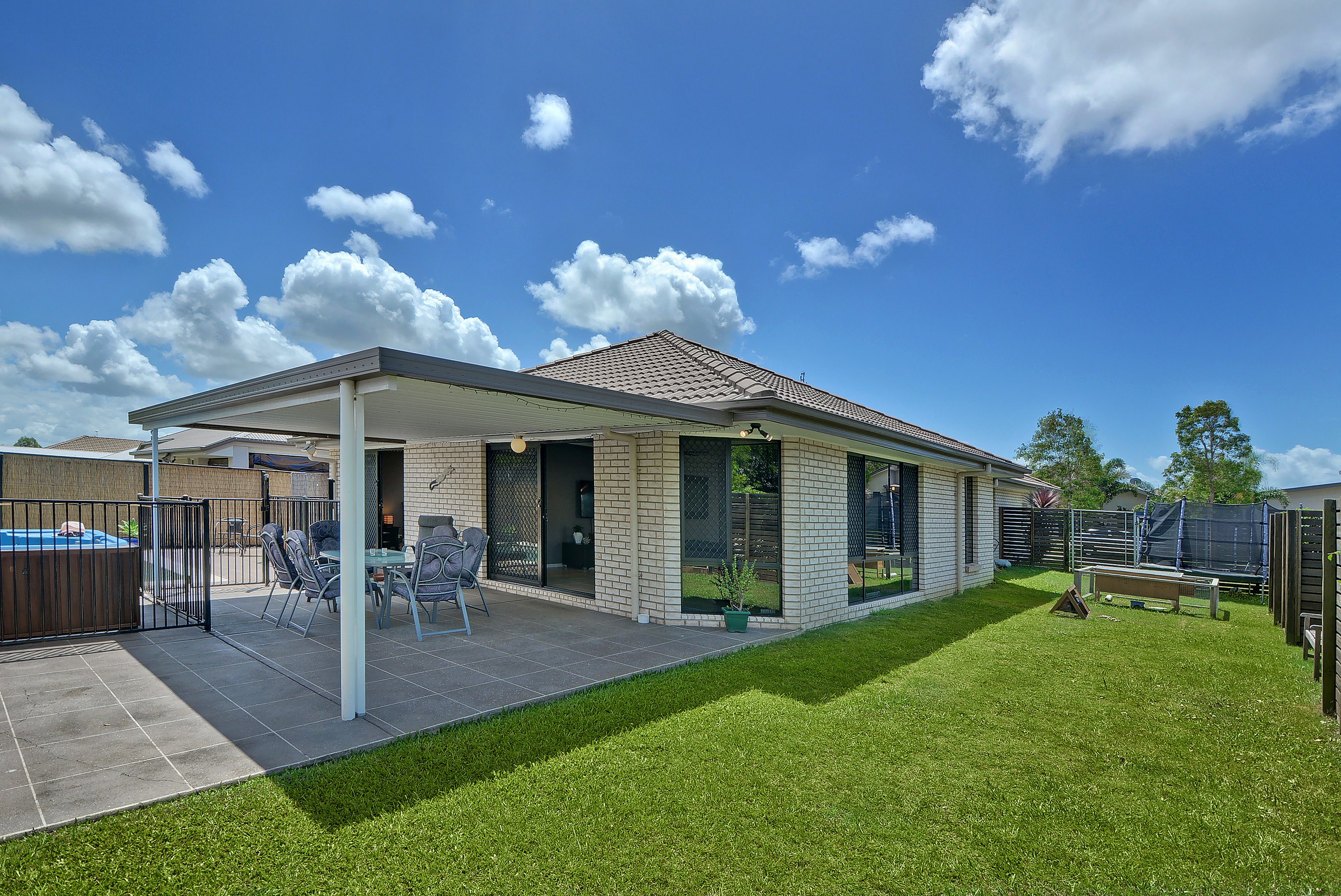 23 Elvena Circuit, Little Mountain, QLD 4551