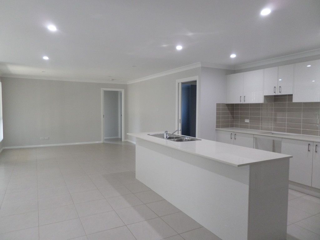 3 Corven Avenue, Elderslie, NSW 2570
