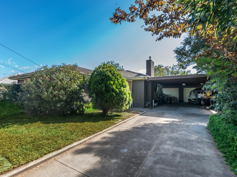 7 Christopher Crescent, Melton, VIC 3337