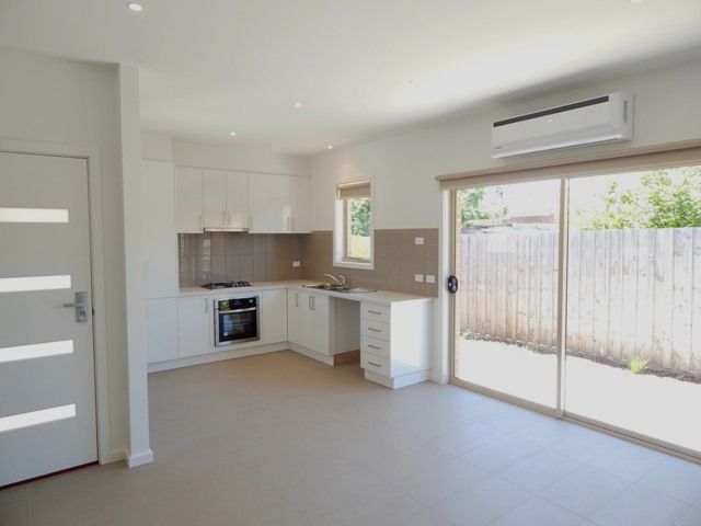4/36 Leamington Street, Reservoir, VIC 3073